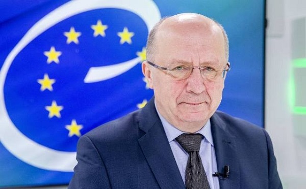 I would like to praise the recent steps taken by the President of Georgia - Andrius Kubilius