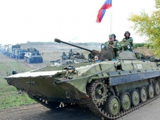 Russian troops gathering near Lysychansk and Debaltseve
