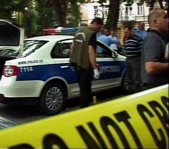 Young man wounded in a dispute with companions