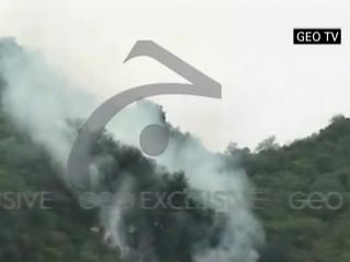 Plane with 152 on board crashes in Pakistan